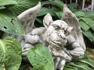 De XL Denker- Gargoyle- decoratie voor de muur - Stone Monster- middeleeuwse figuren tuin.